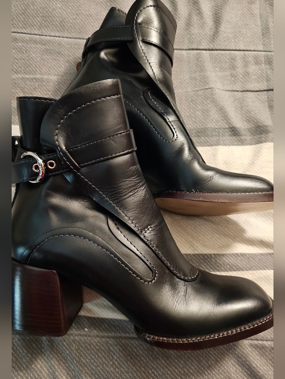 Chloé Black Leather Ankle Boots Size 38